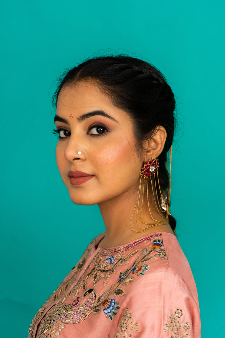 Vadiyon Ki Rani -chain earings