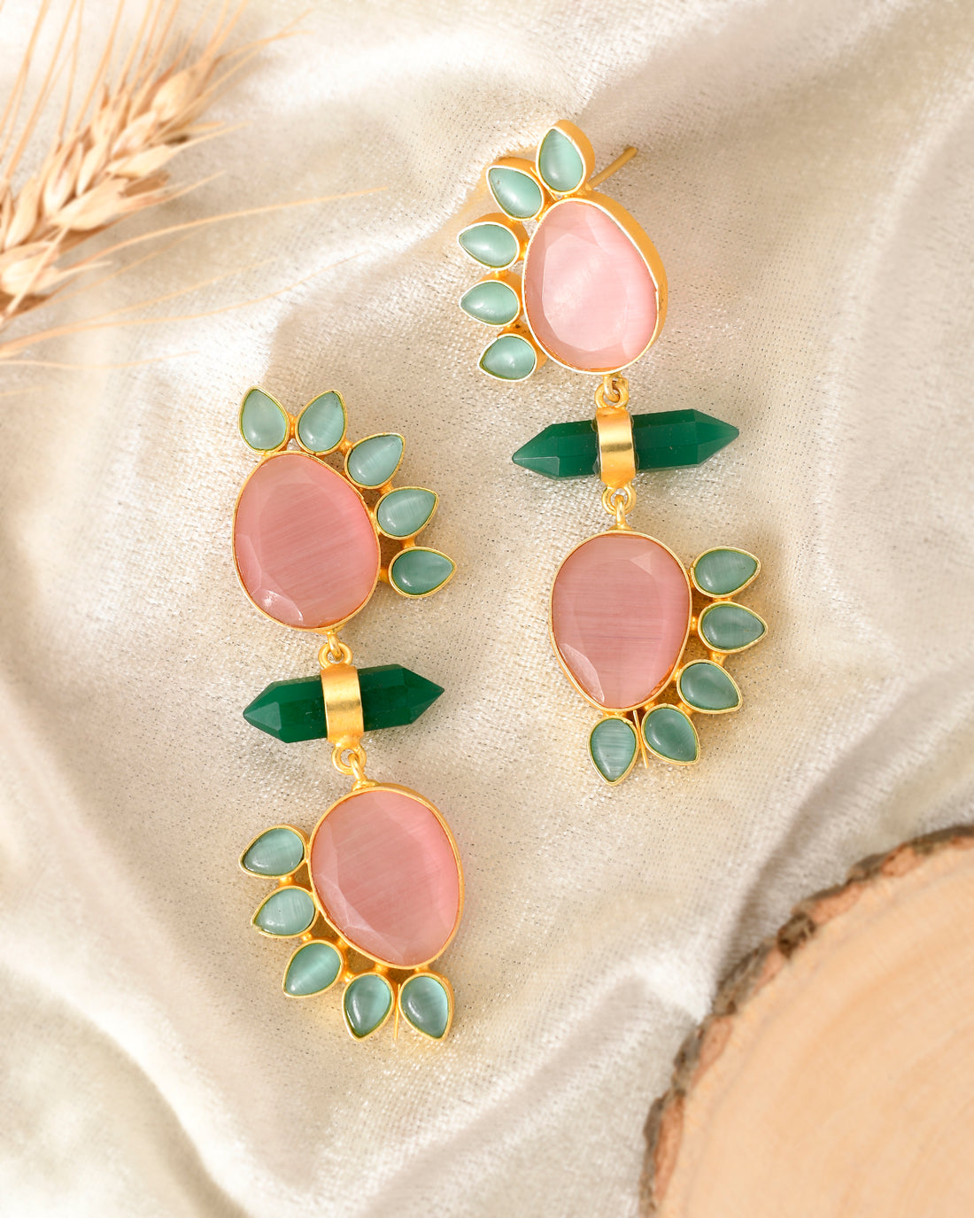 BANGER MISMATCH EARING WITH PENCIL