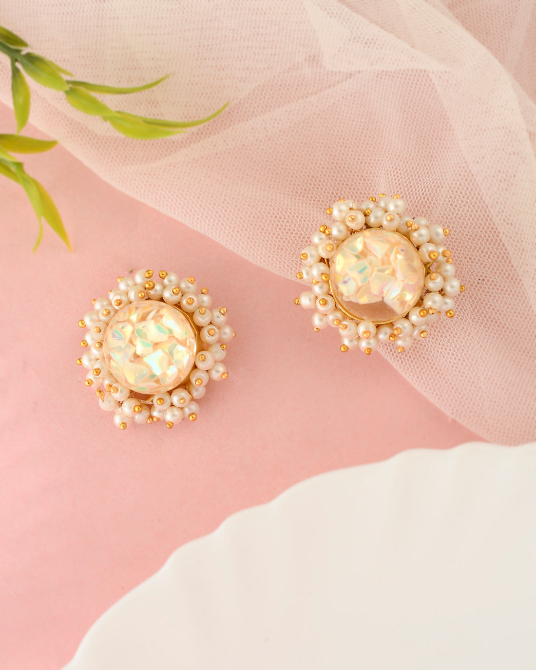 OFF WHITE ROCK CRYSTAL STUDS