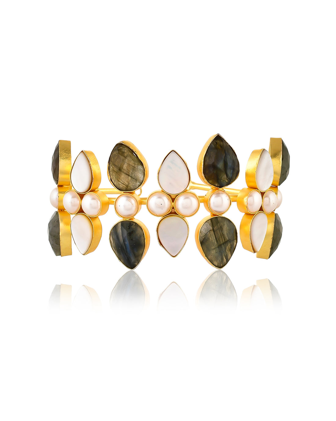 ARCADIAN PEARL CUFF