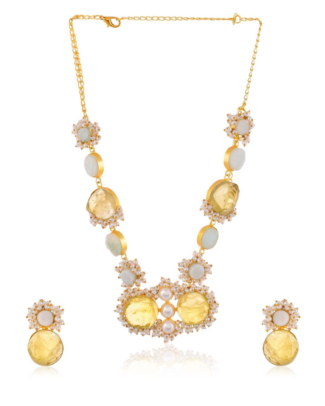 BEAUTIFUL PEARL BEEDED NECKLACE