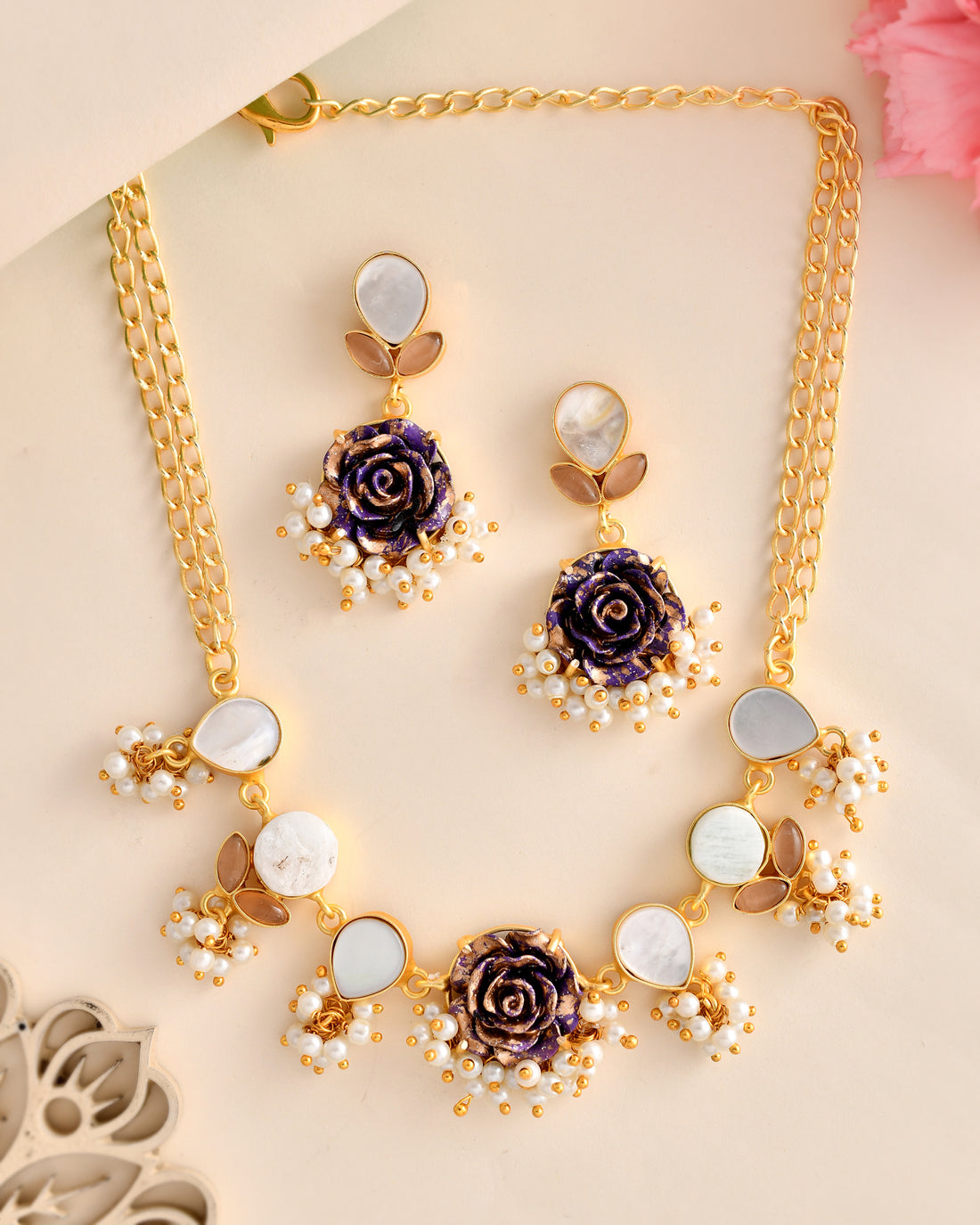 FLOWER GLORY NECKLACE