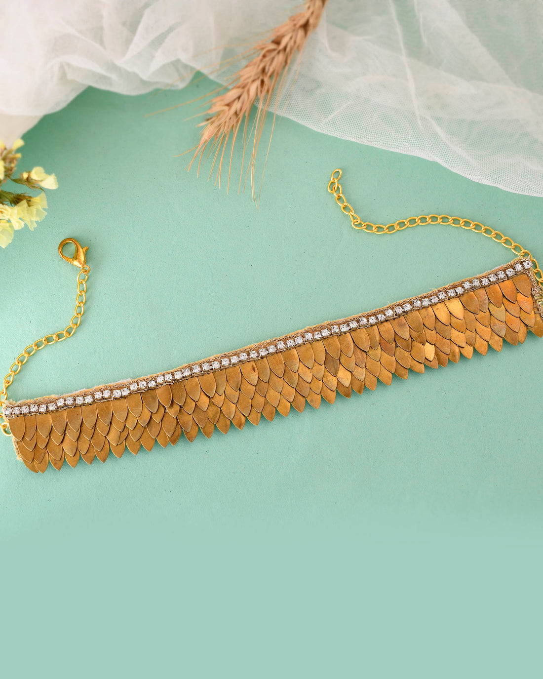 GOLD PETALS CHOKER