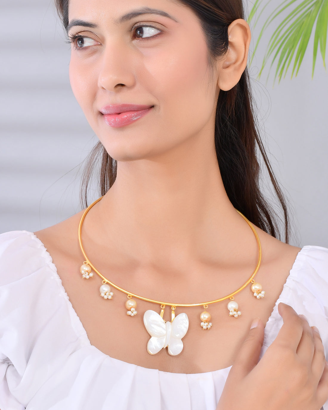 CLASSIC BUTTERFLY NECKLACE