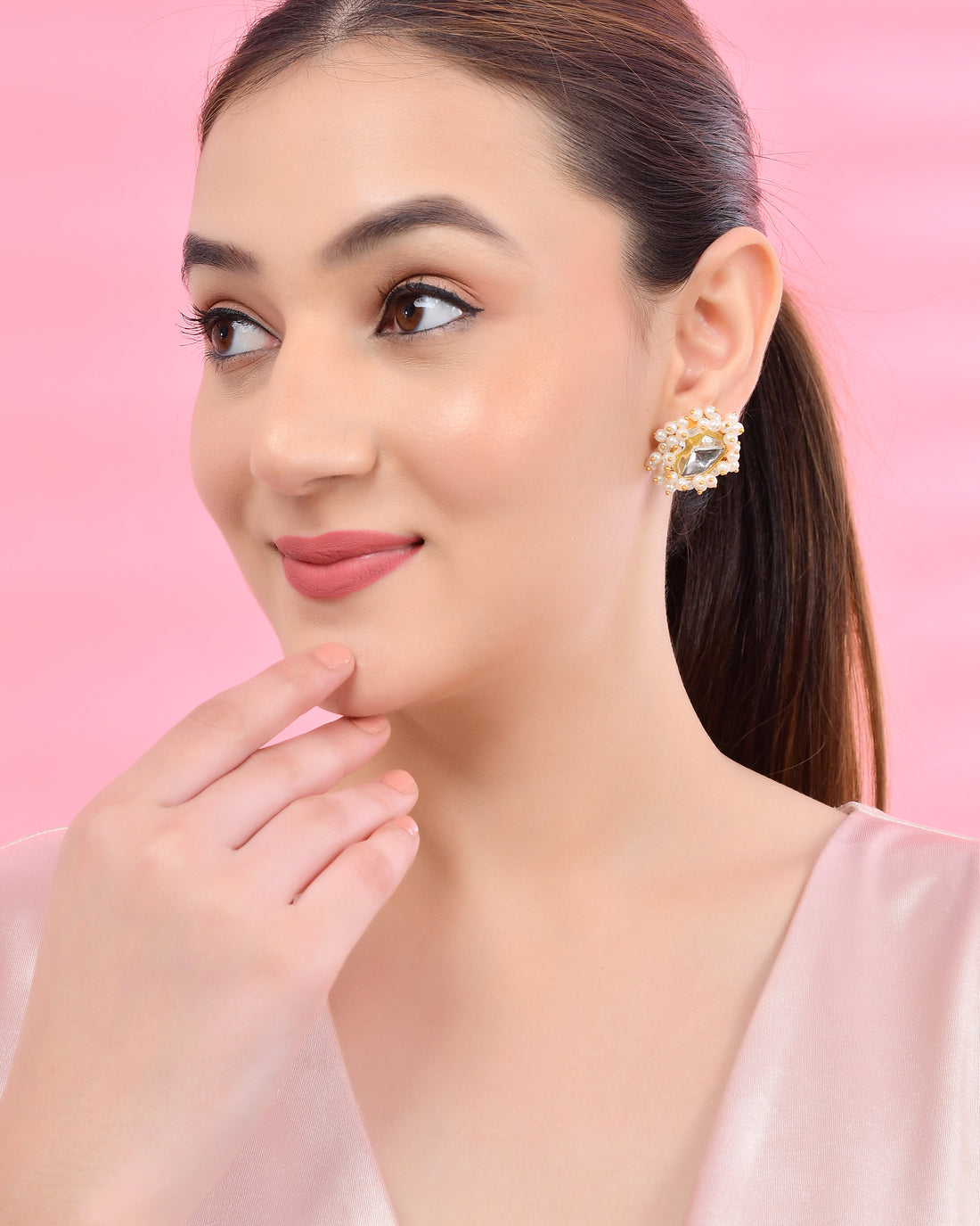 IMMITATION MOZONITE POLKI STUDS