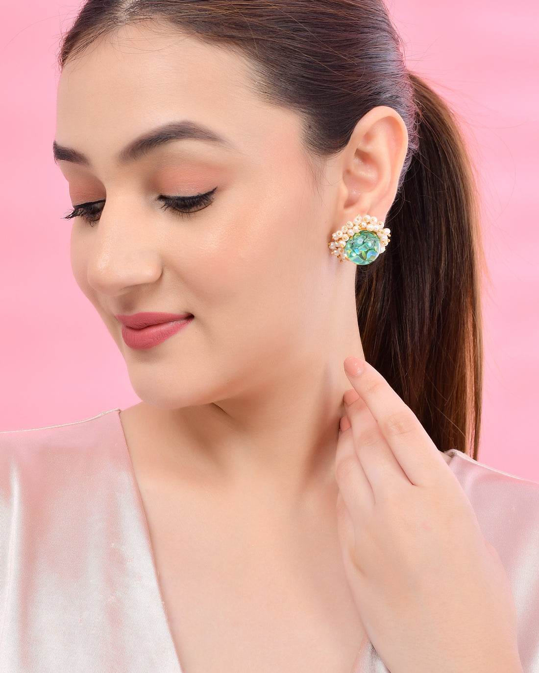 GREEN ROCK CRYSTAL STUDS