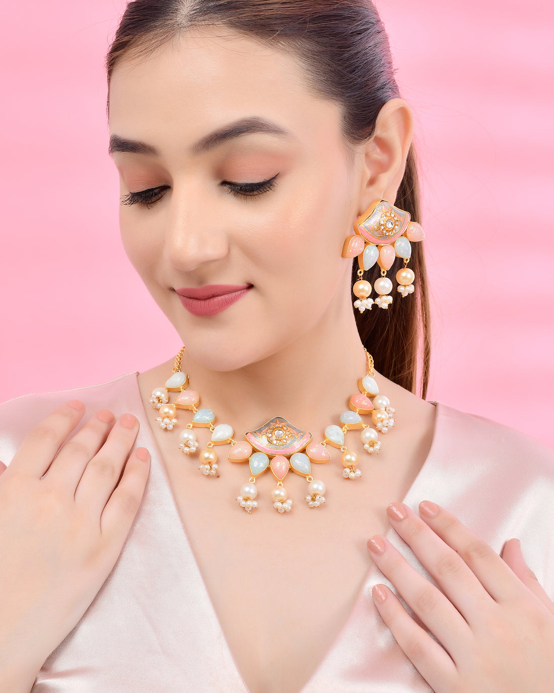 NOOR E JAHA NECKLACE