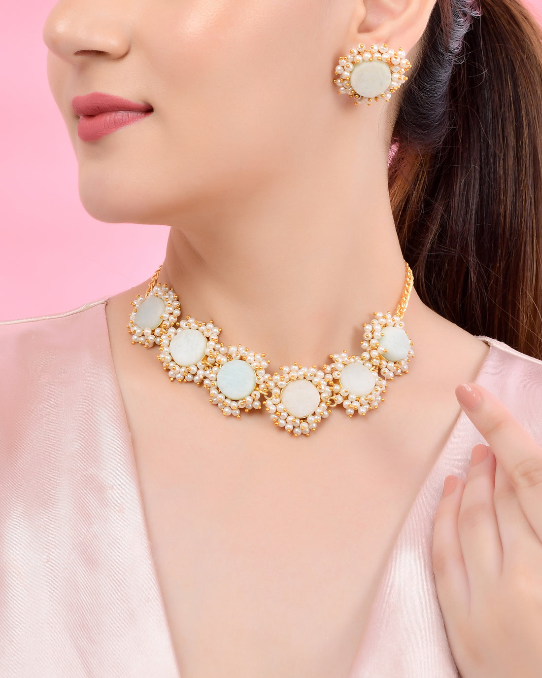 STONE STRUCK NECKLACE