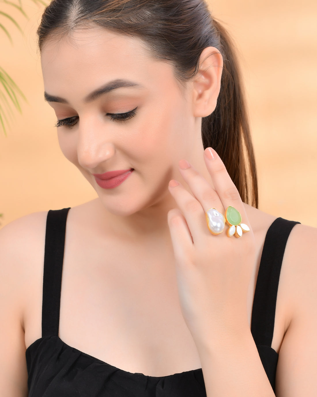 BAROUQUE PEARL AND SHELL RING