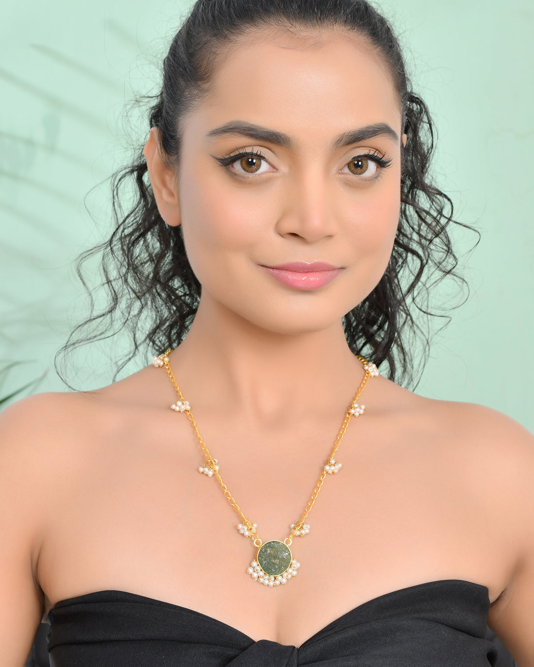 DELICATE GREEN ROCK PENDANT