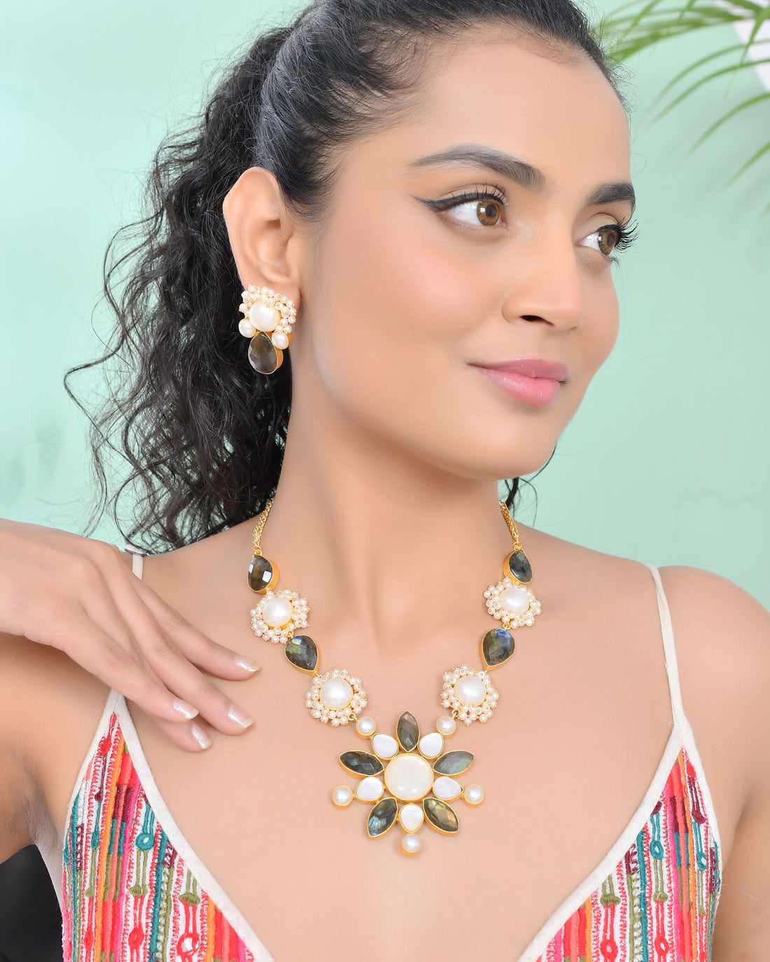 SUNFLOWER SHINE PENDANT