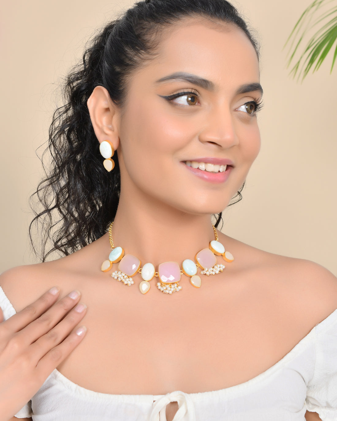 DAZZLING PASTLE BLAST NECKLACE