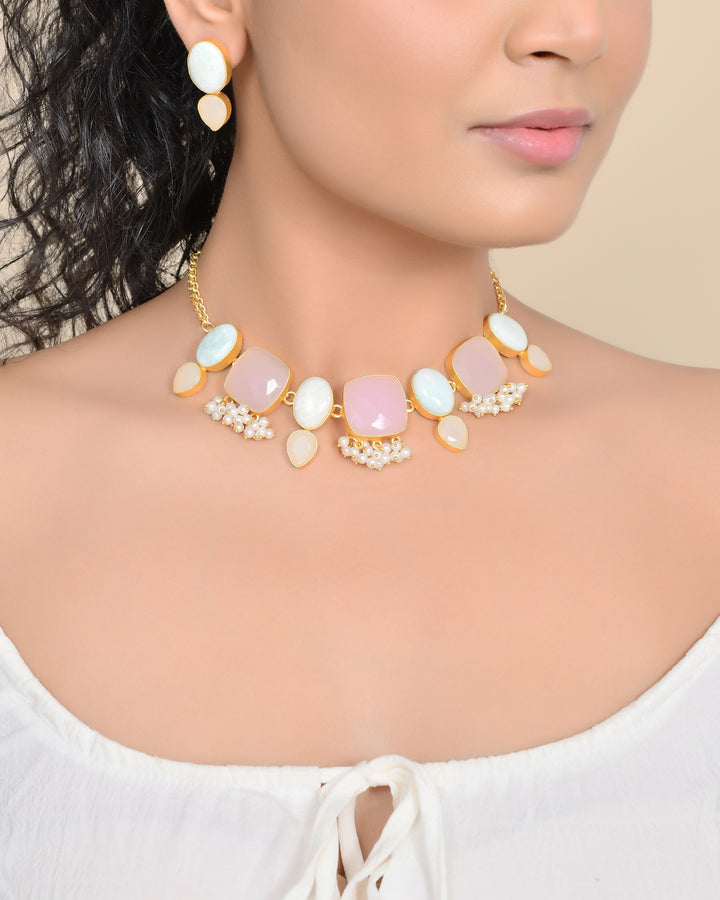 DAZZLING PASTLE BLAST NECKLACE