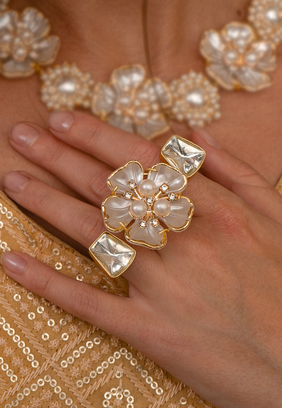 wrapped in love flower necklace + resin flower ring combo 🎁