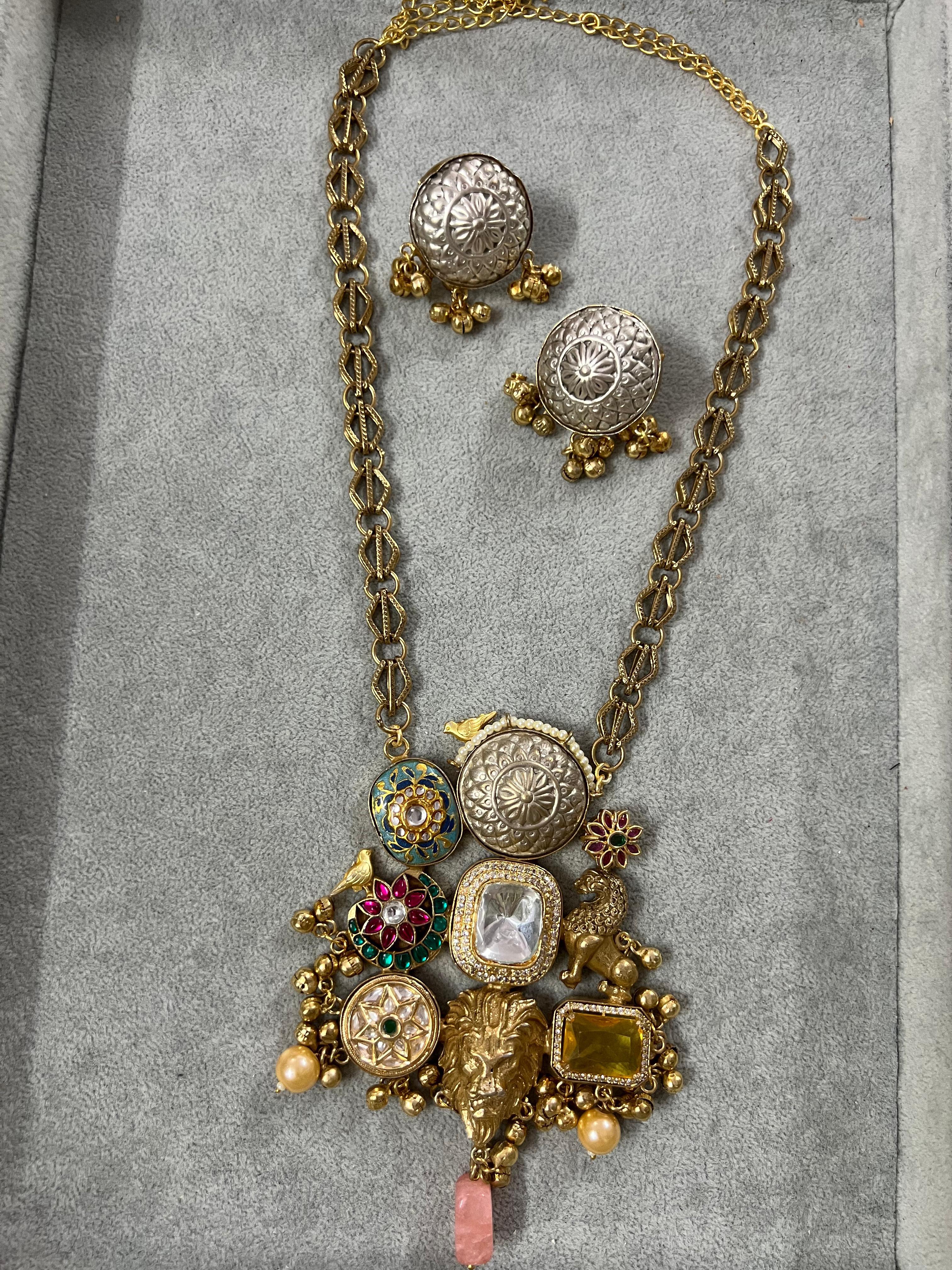 Zara - Royal Pendant Set