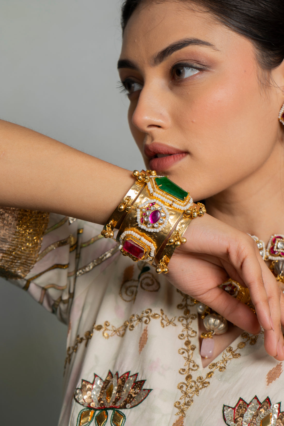 RANI LAXMI BAI CUFF (Adjustable) -Single pc