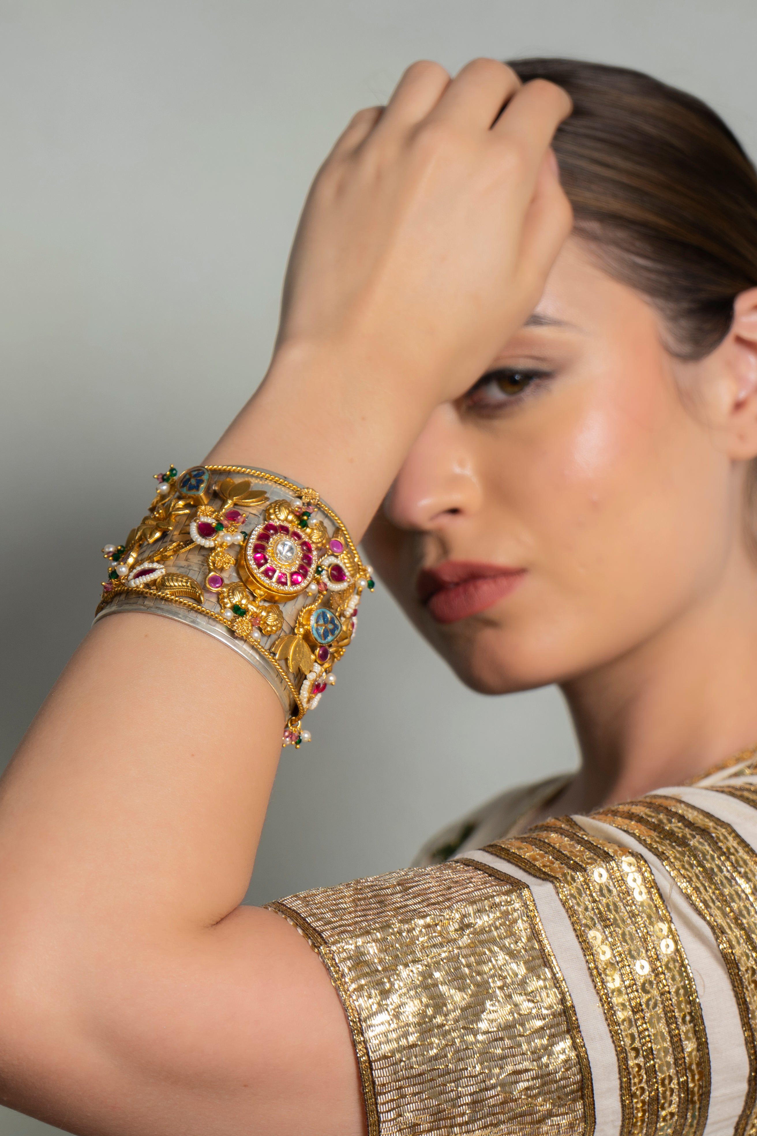 HUNAR CUFF (Adjustable) -Single pc Wire work
