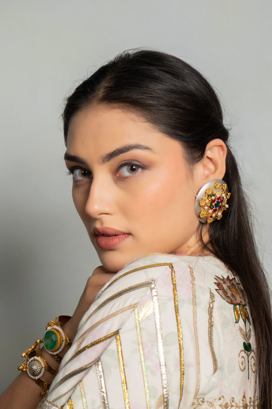 MEENA KUMARI EARRINGS Wire Work