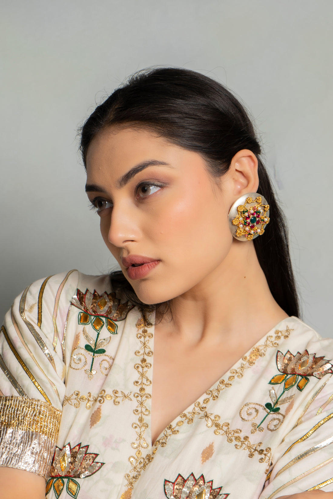 MEENA KUMARI EARRINGS Wire Work