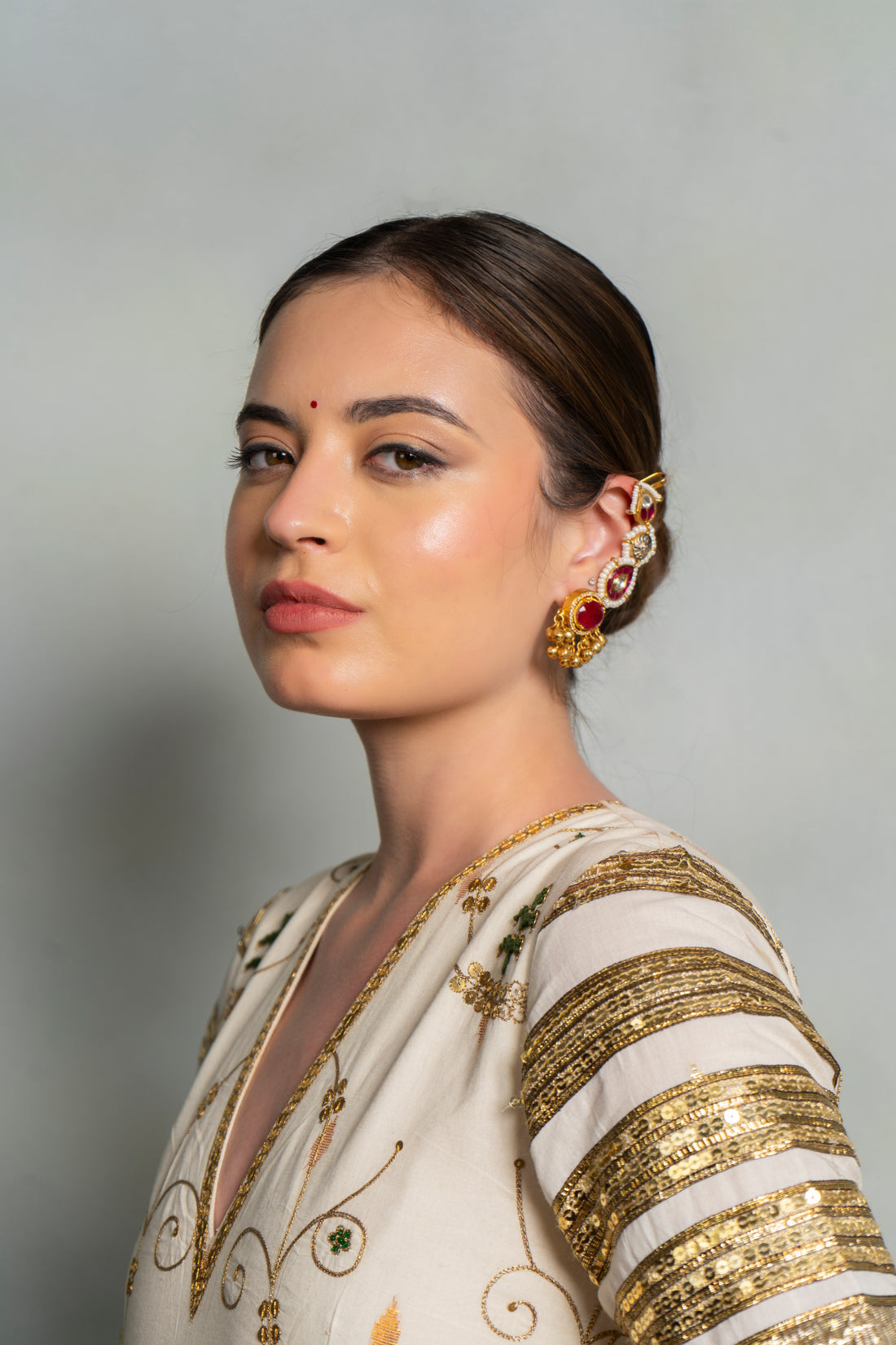 AHILYA EARCUFF