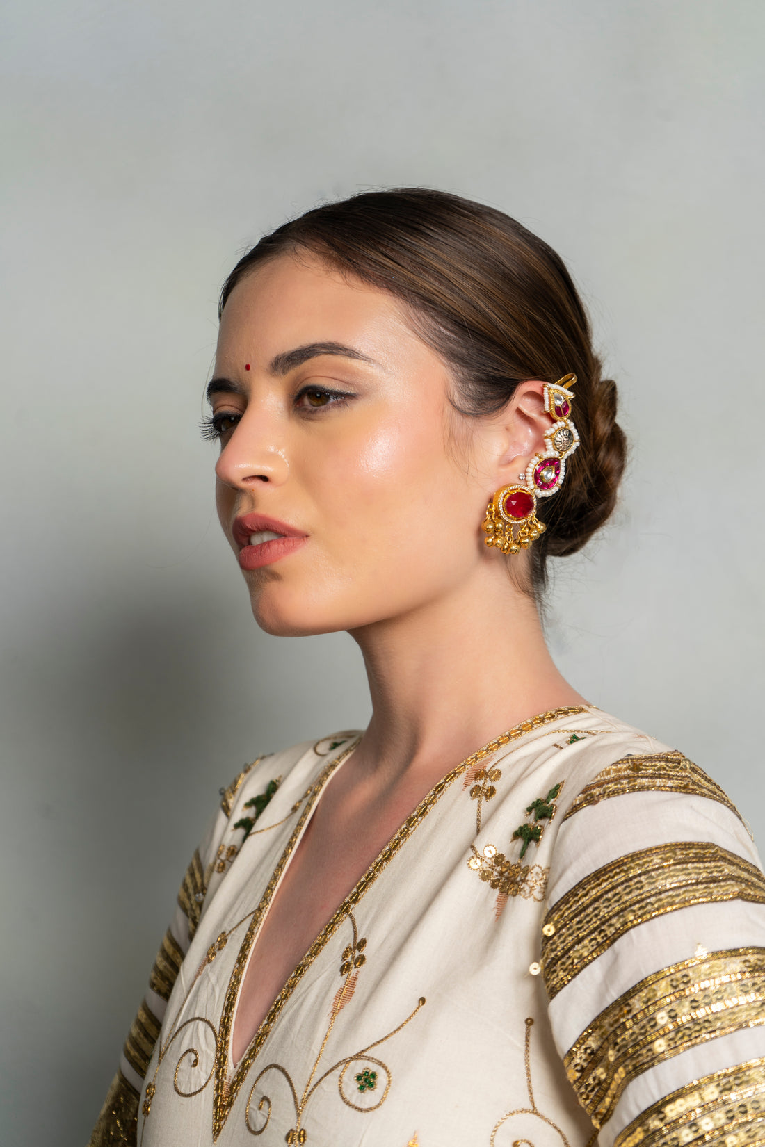 AHILYA EARCUFF