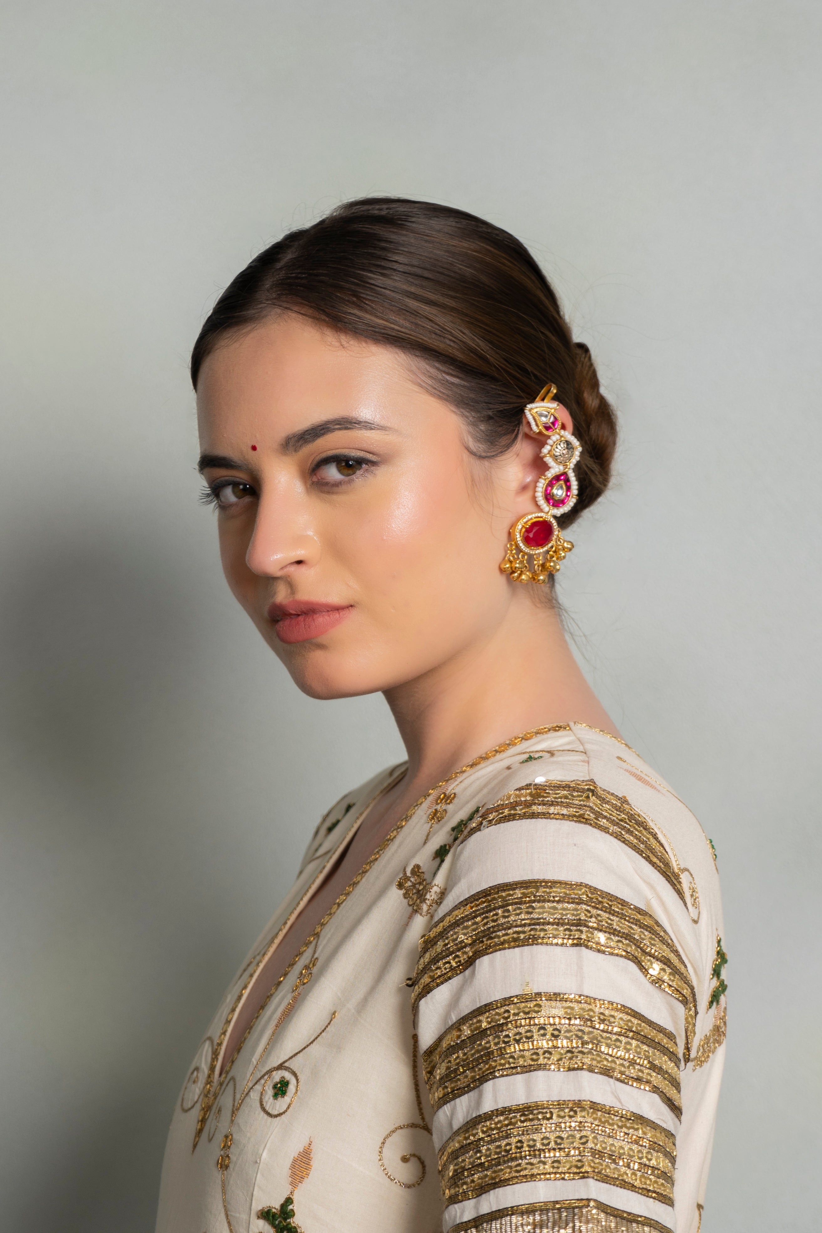 AHILYA EARCUFF