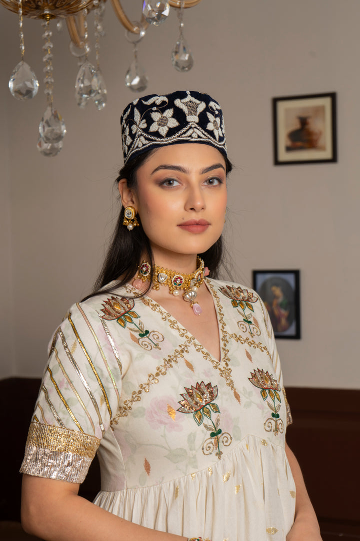 RUHANIYAT NECKLACE