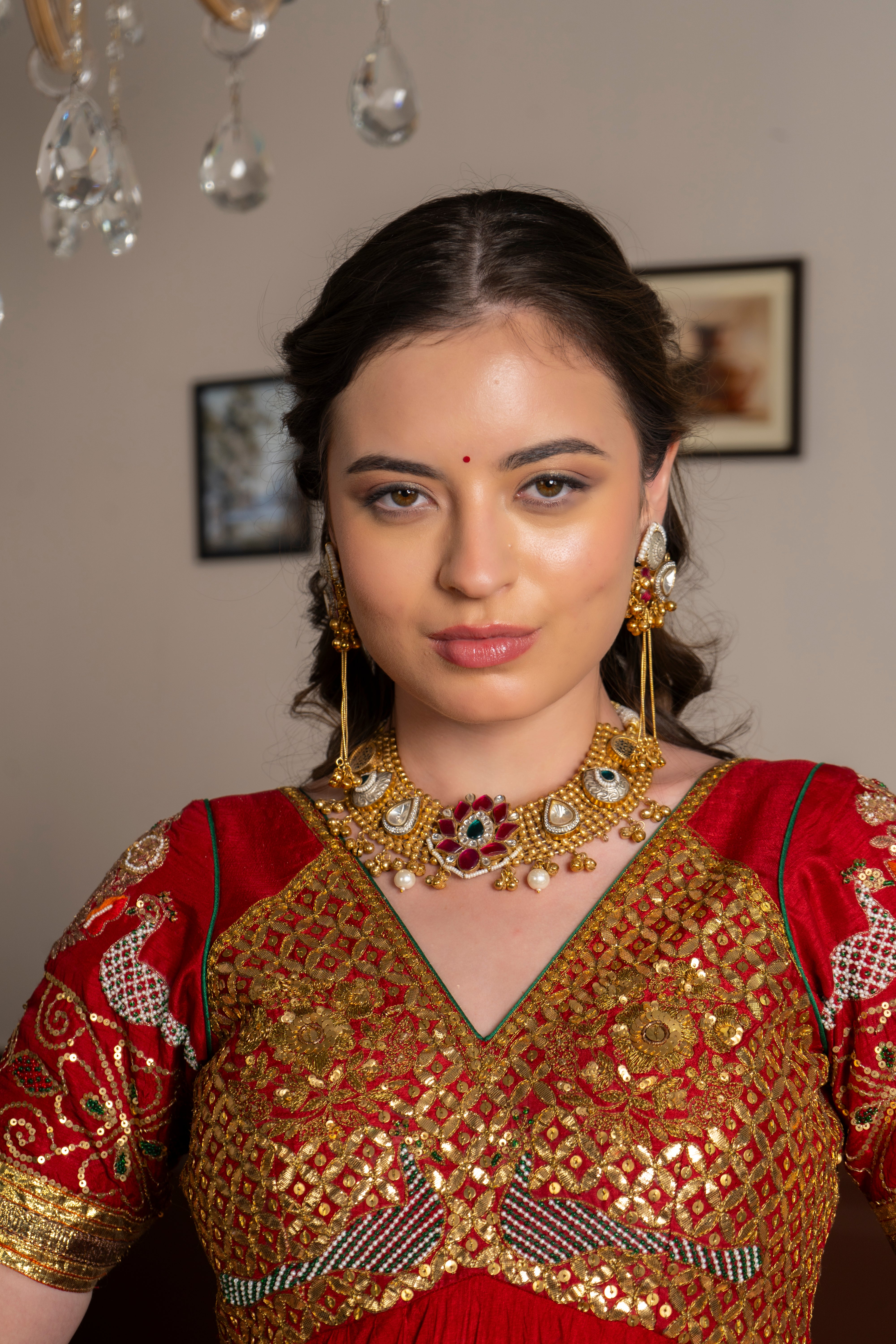 CHANDRIKA NECKLACE