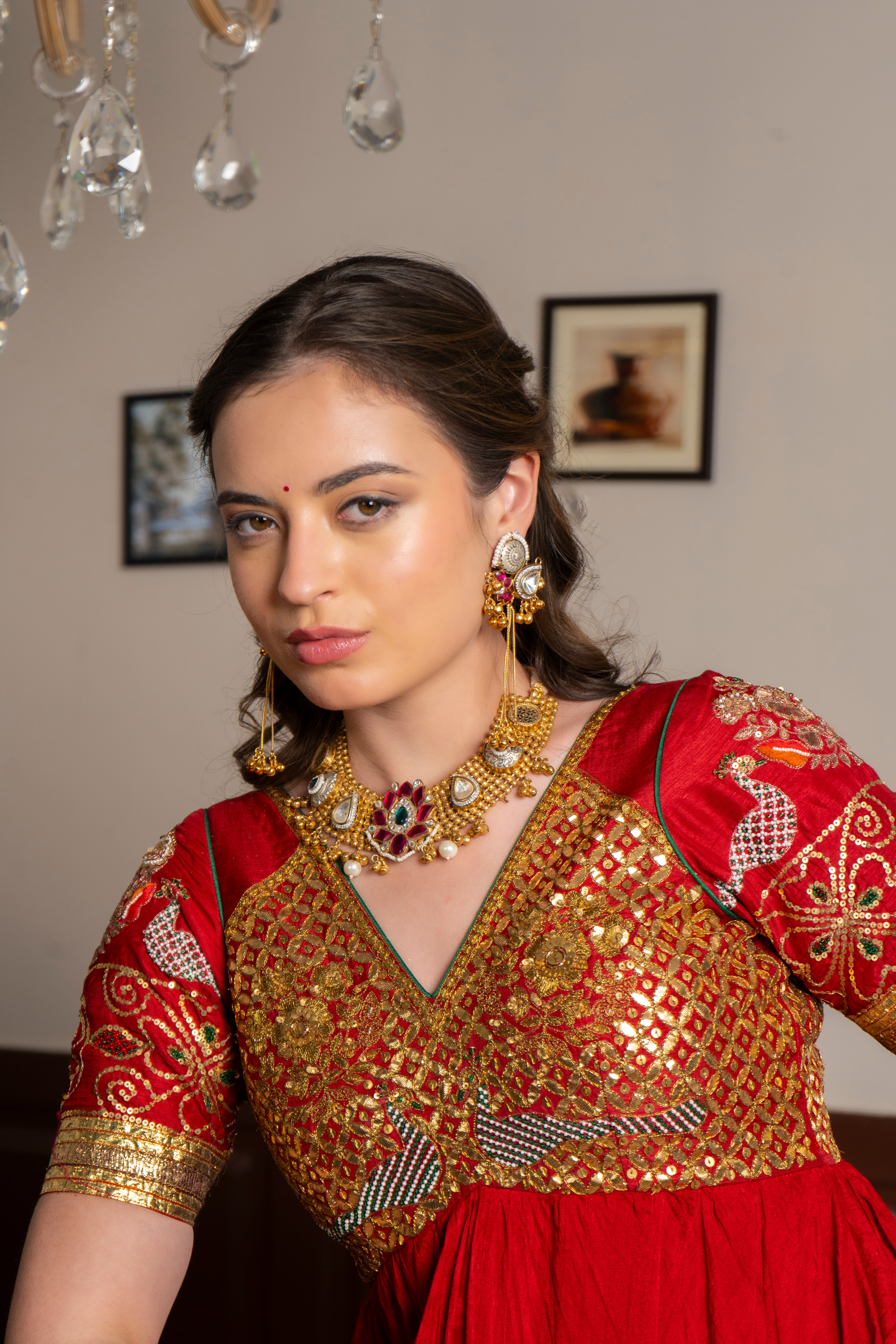 CHANDRIKA NECKLACE