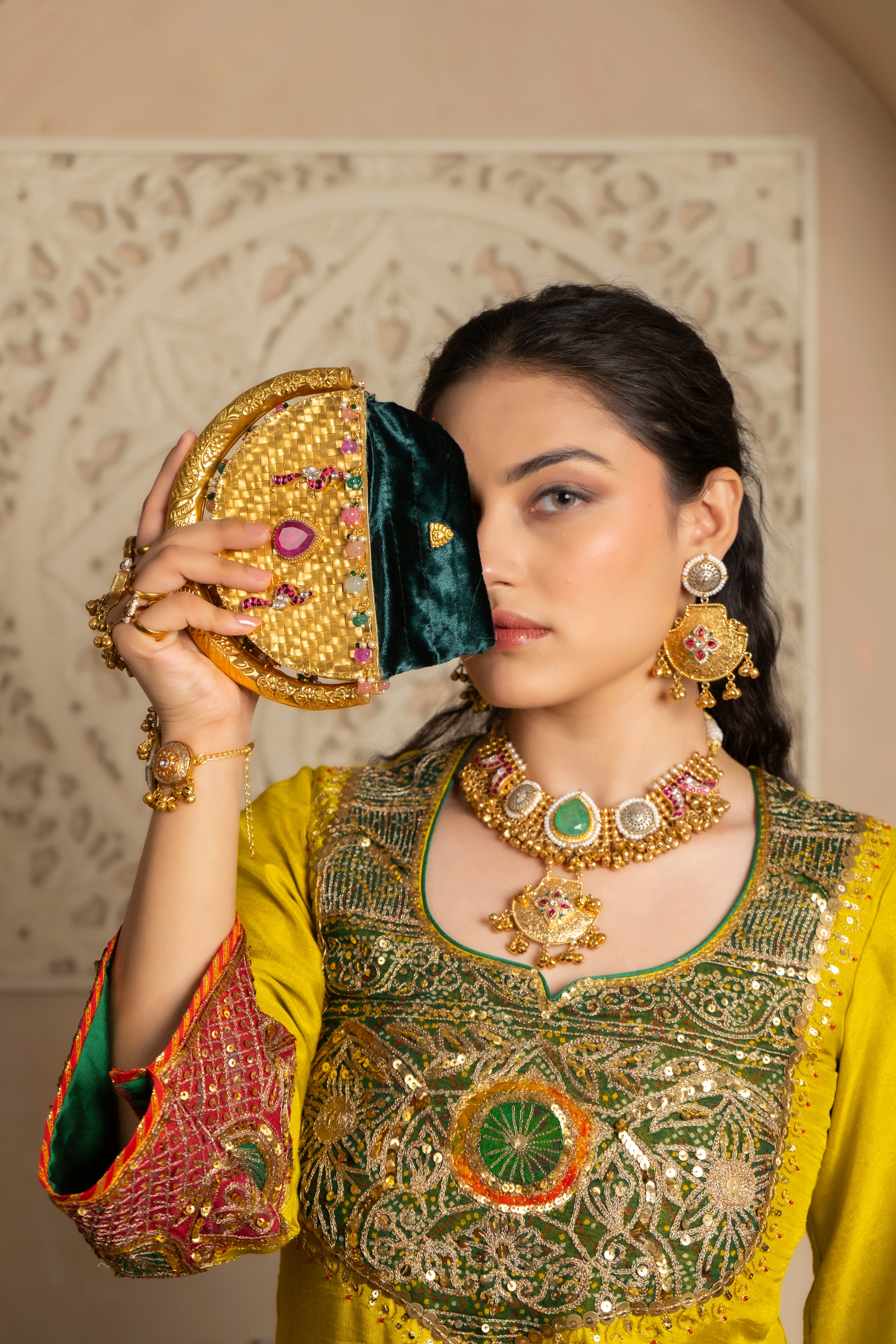 HANSINI POTLI CLUTCH