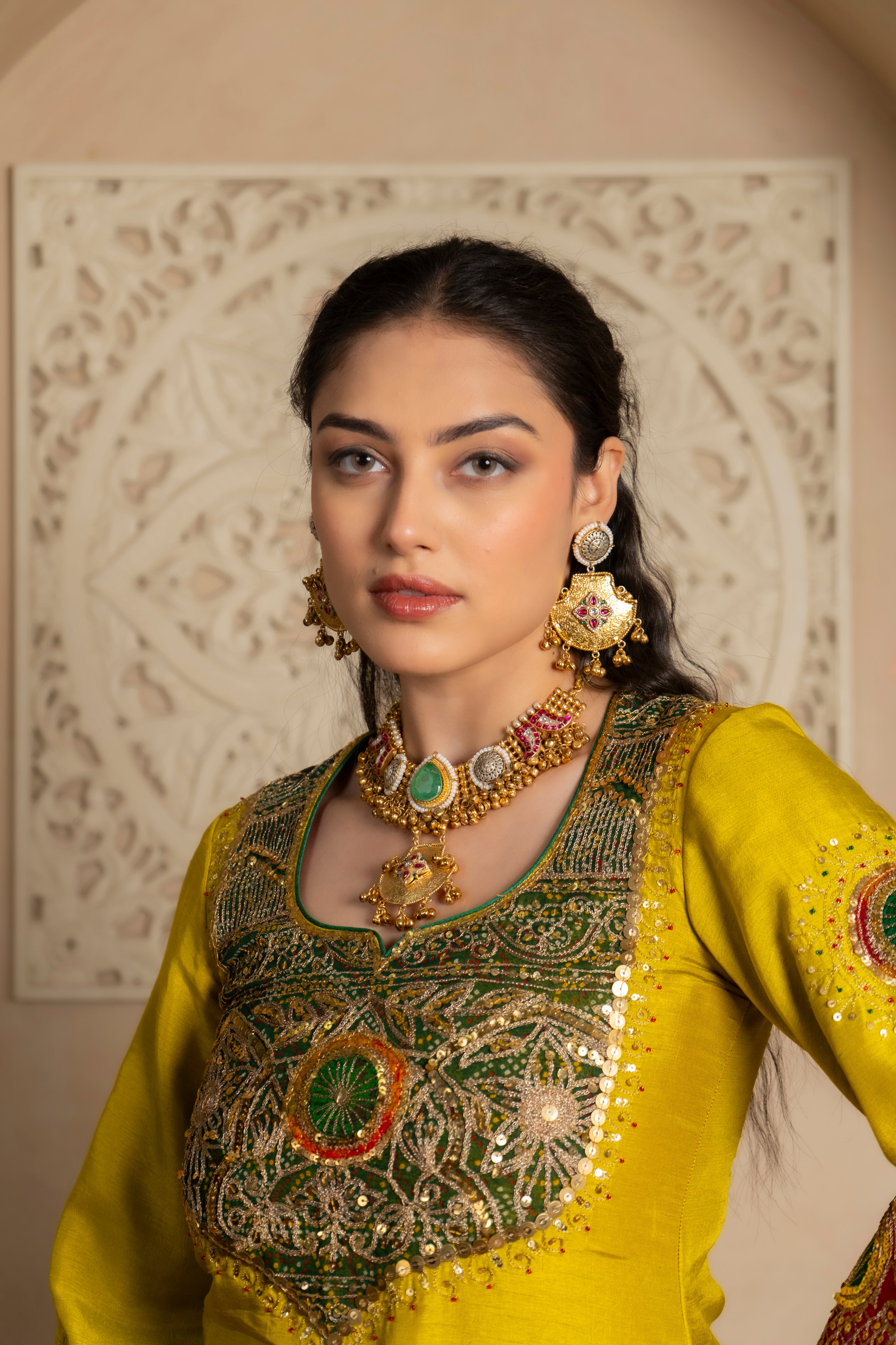 SHABANA NECKLACE
