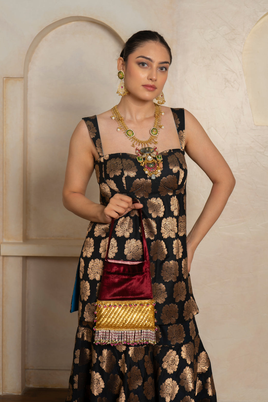 Kiara Clutch with potli