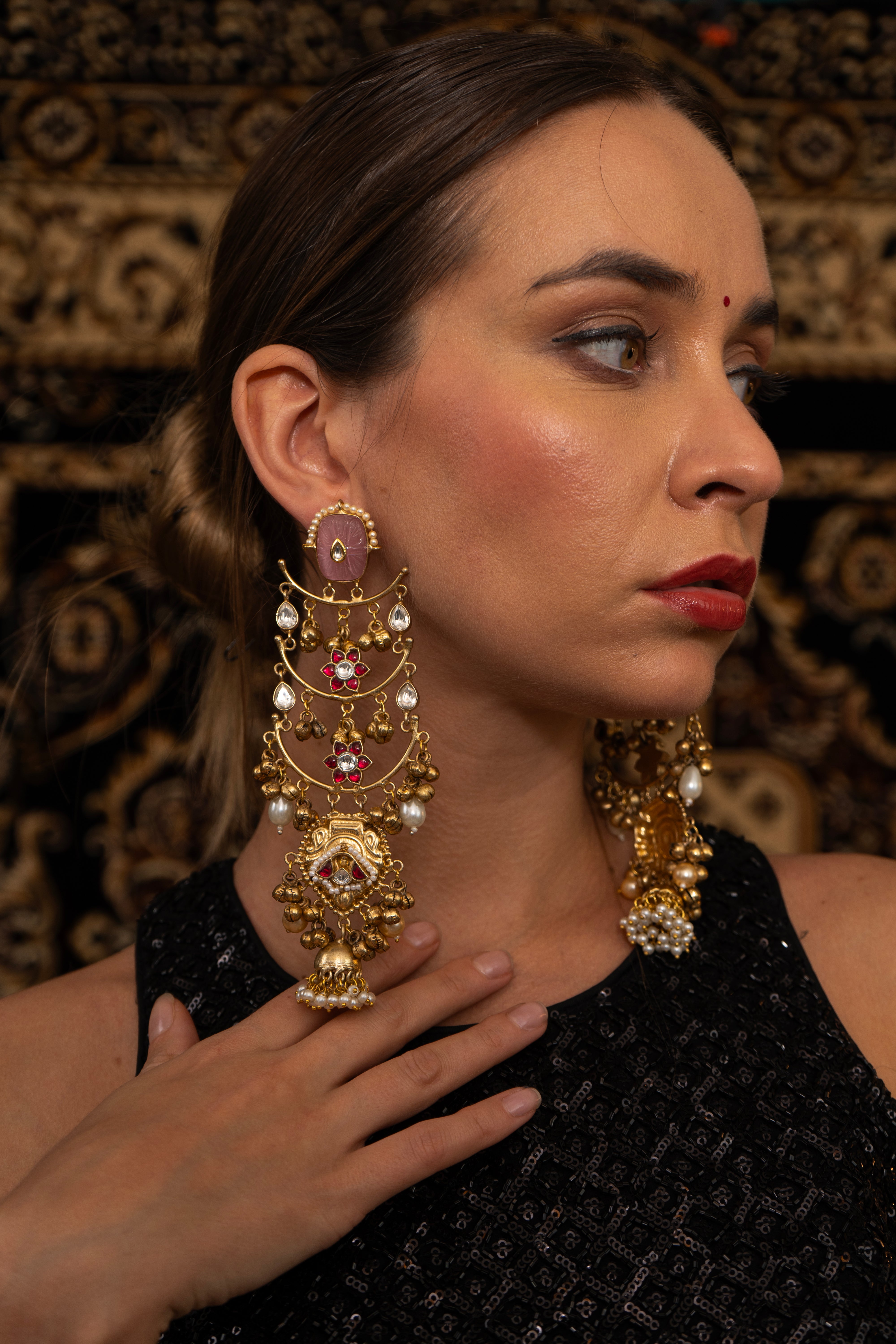 KHOOBSURAT JADAU EARING