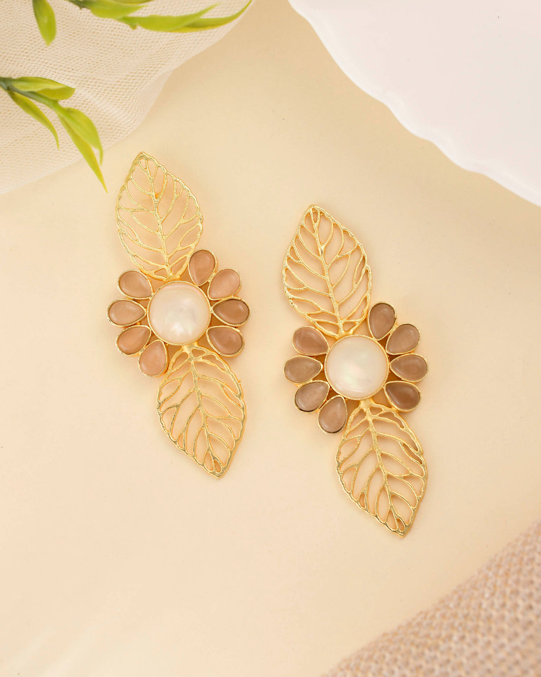 PETALS AND FLOWER