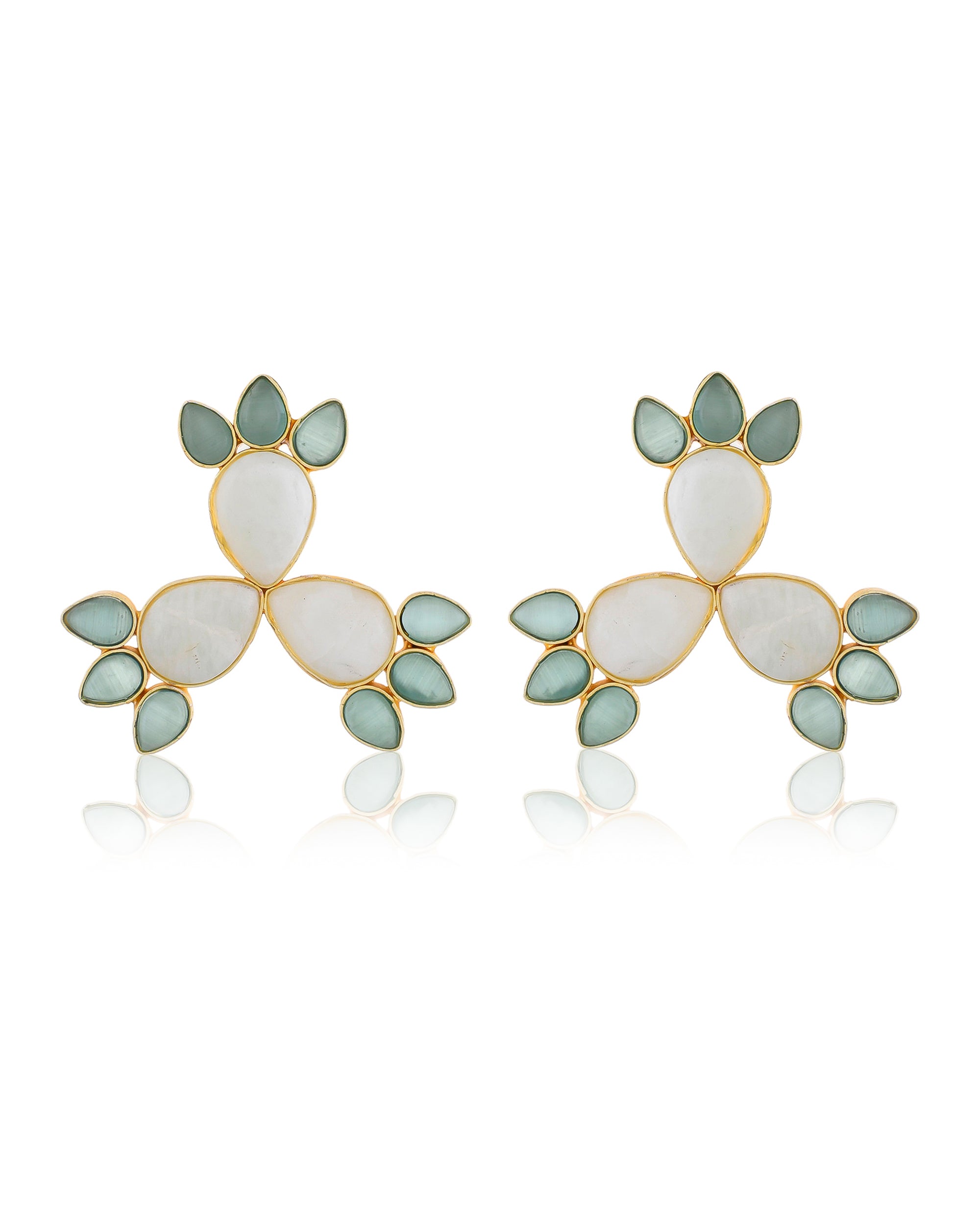 ILLUMINATE BLUE STUDS