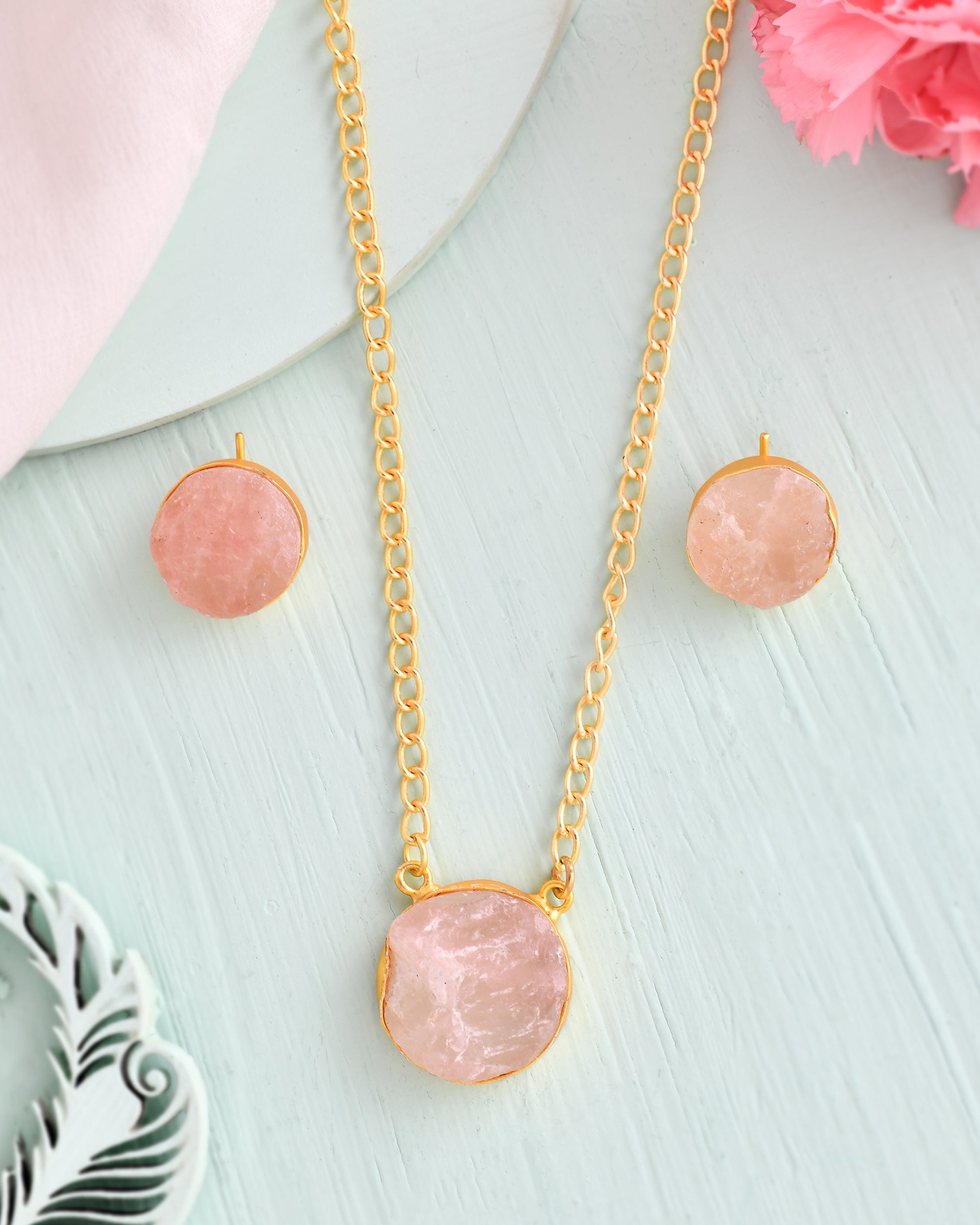 A TOUCH OF PINK ROSE QUARTZ PENDANT