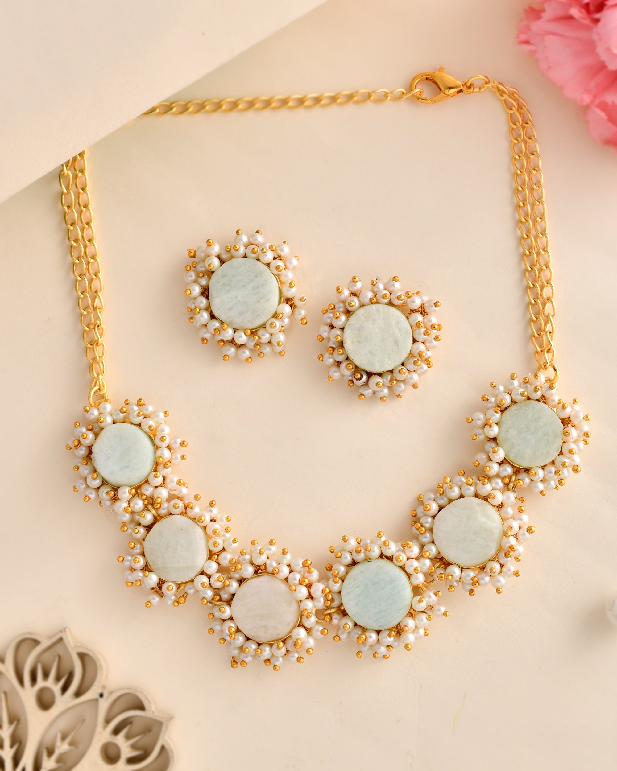 ROCK ISLAND NECKLACE