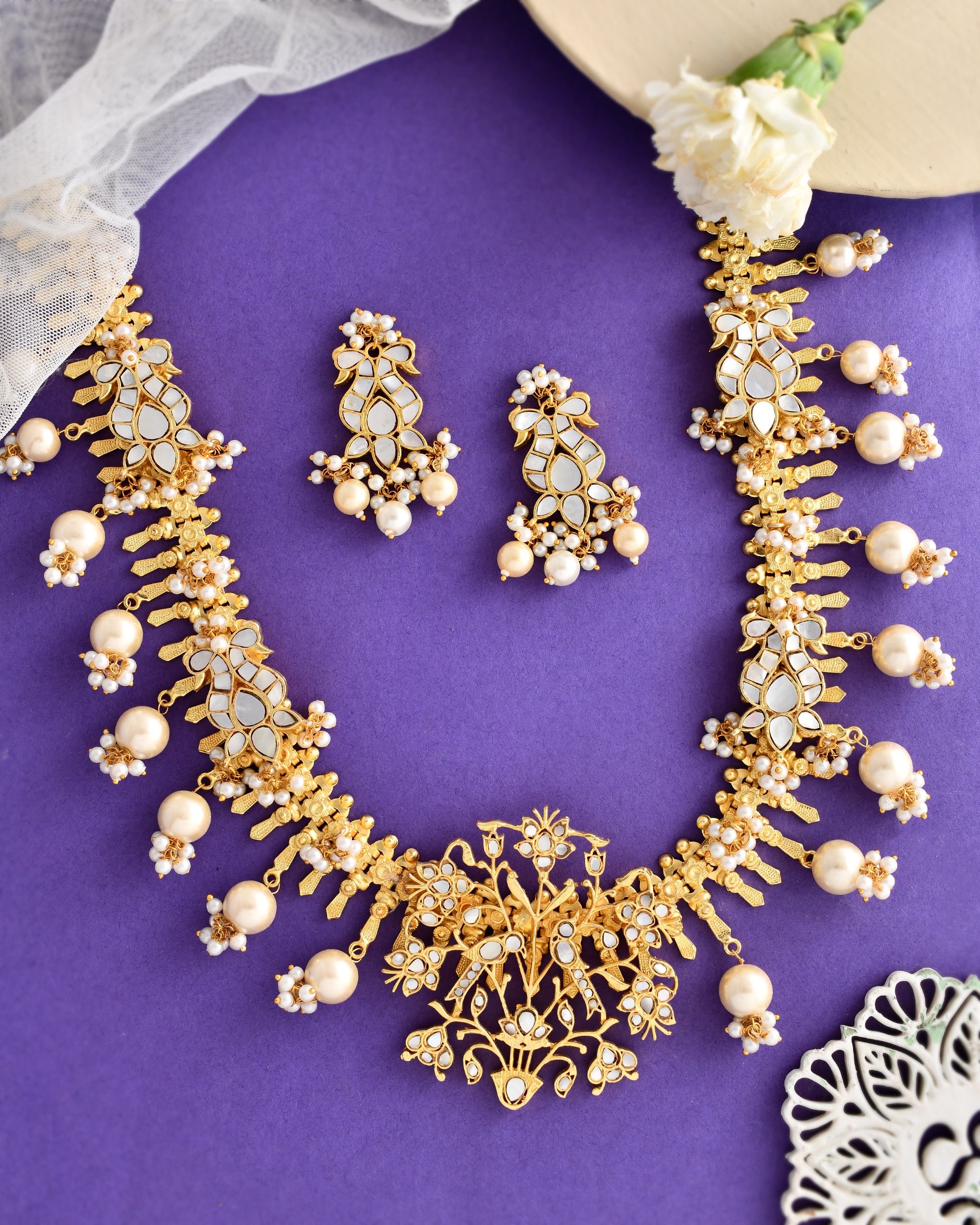 BEGUM JAHA NECKLACE