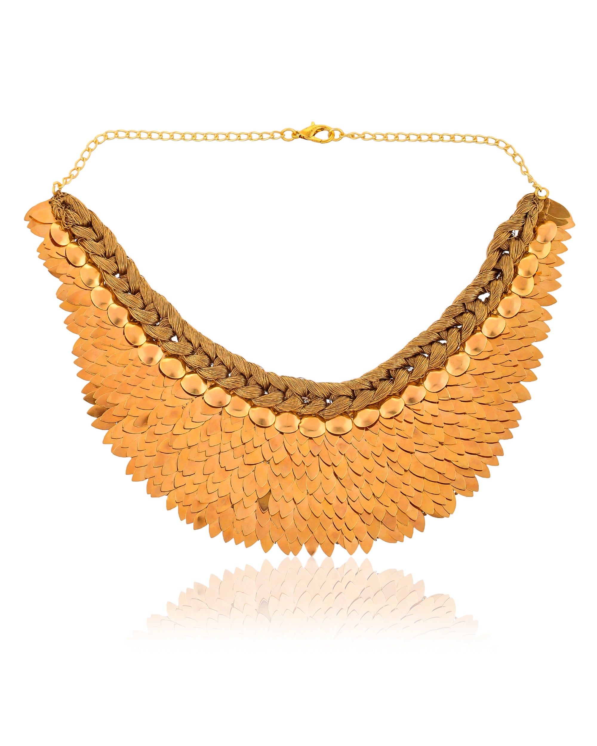 STATEMENT CLUSTER OF FEATHERS