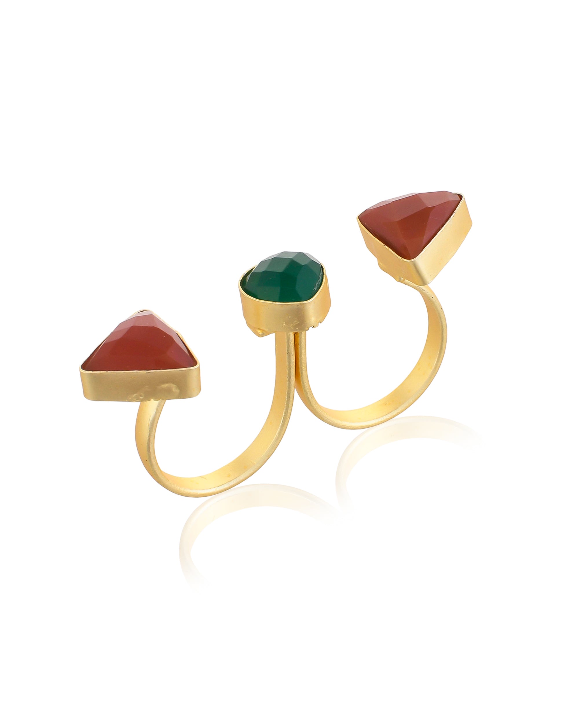 THREE COLLET TRIANGULAR RING