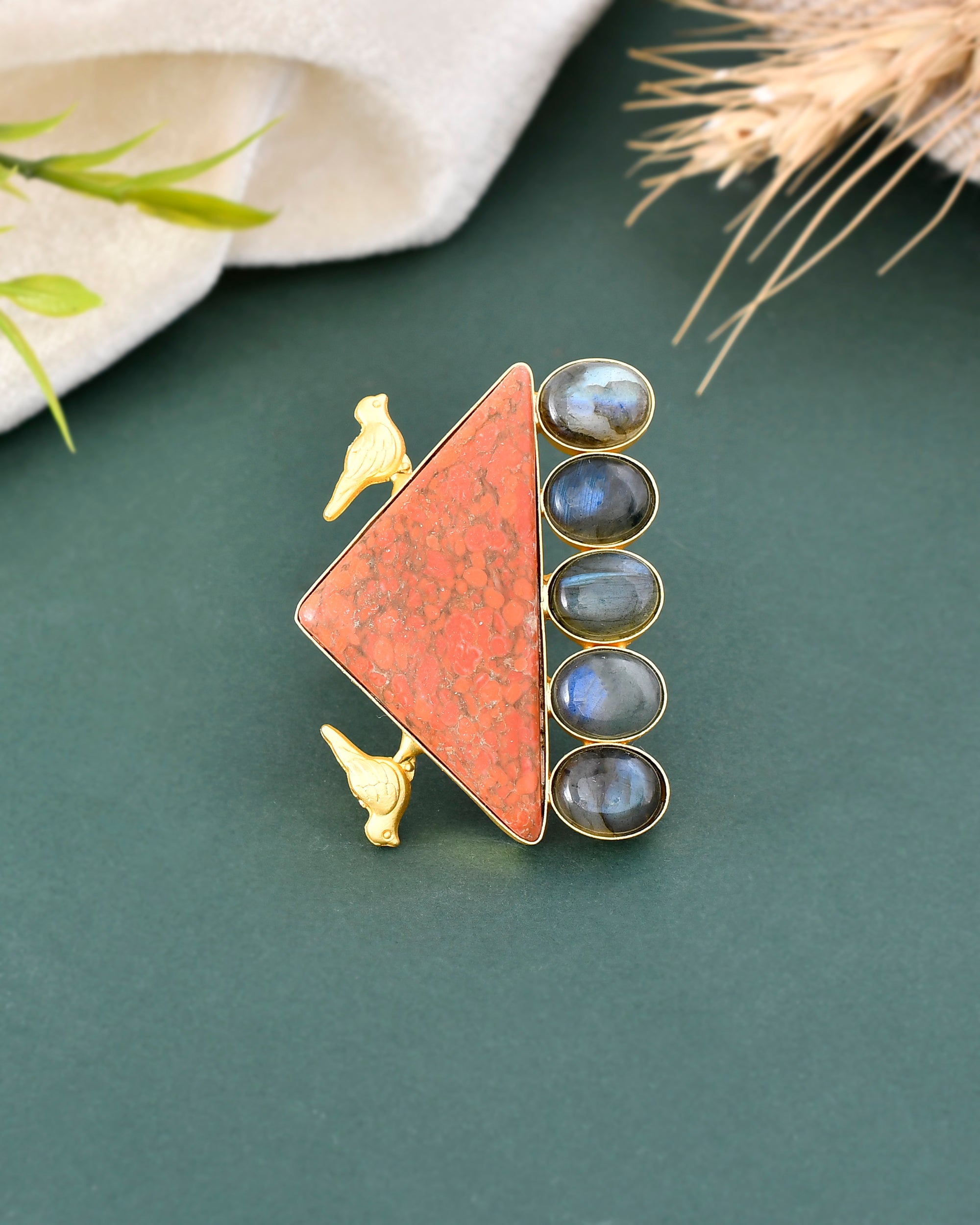 ELEGANT SHADED BHATTI RING