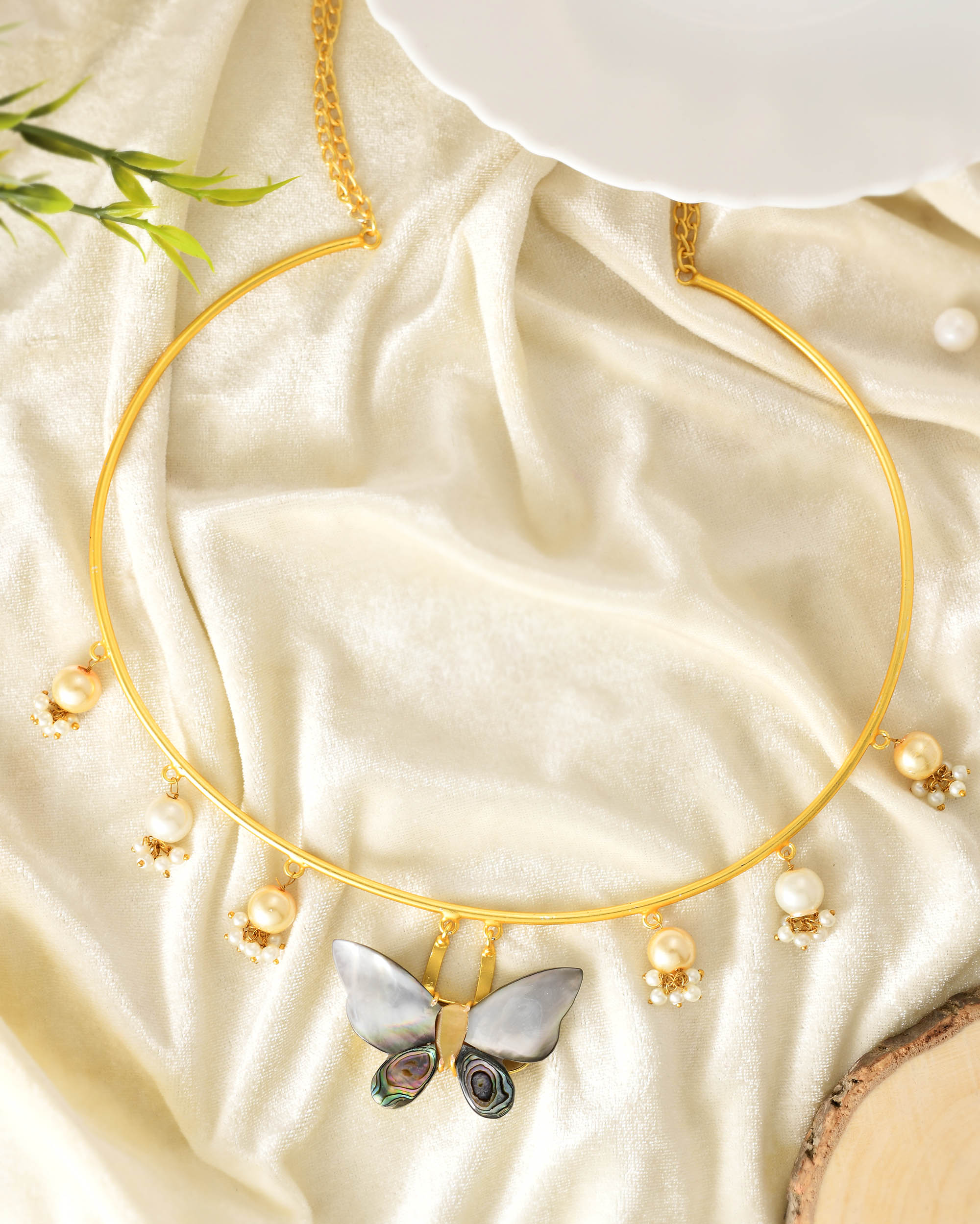 BIRDS IN THE SKY HASLI