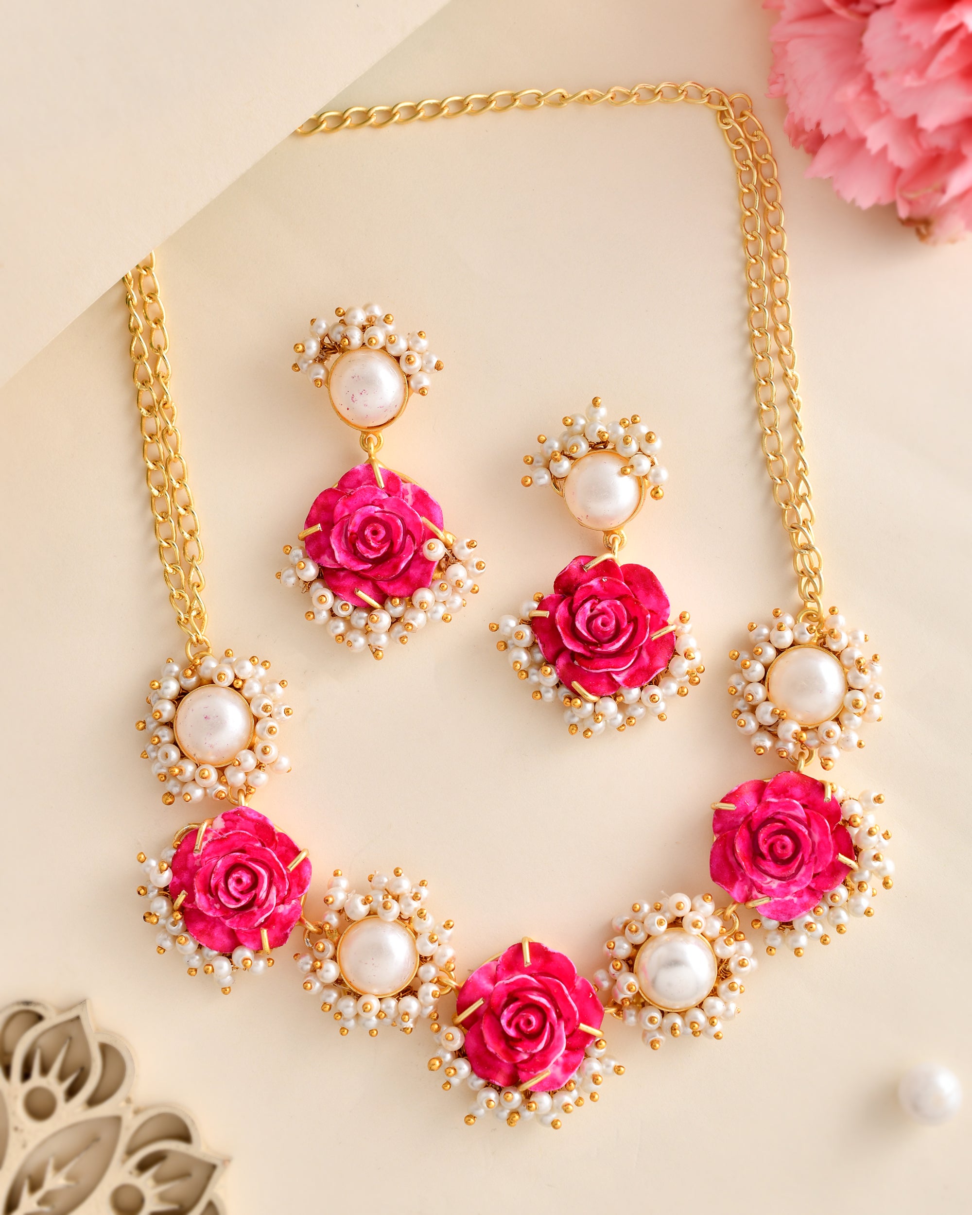 GARDEN OF FIVE SENSES NECKLACE