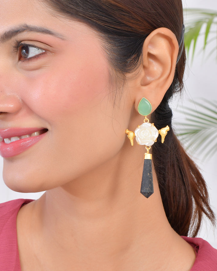 WHITE ROSE DANGLERS