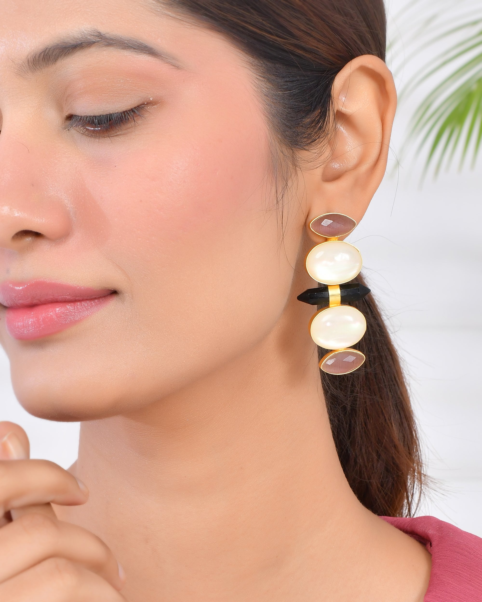 JUGNI MOP EARINGS