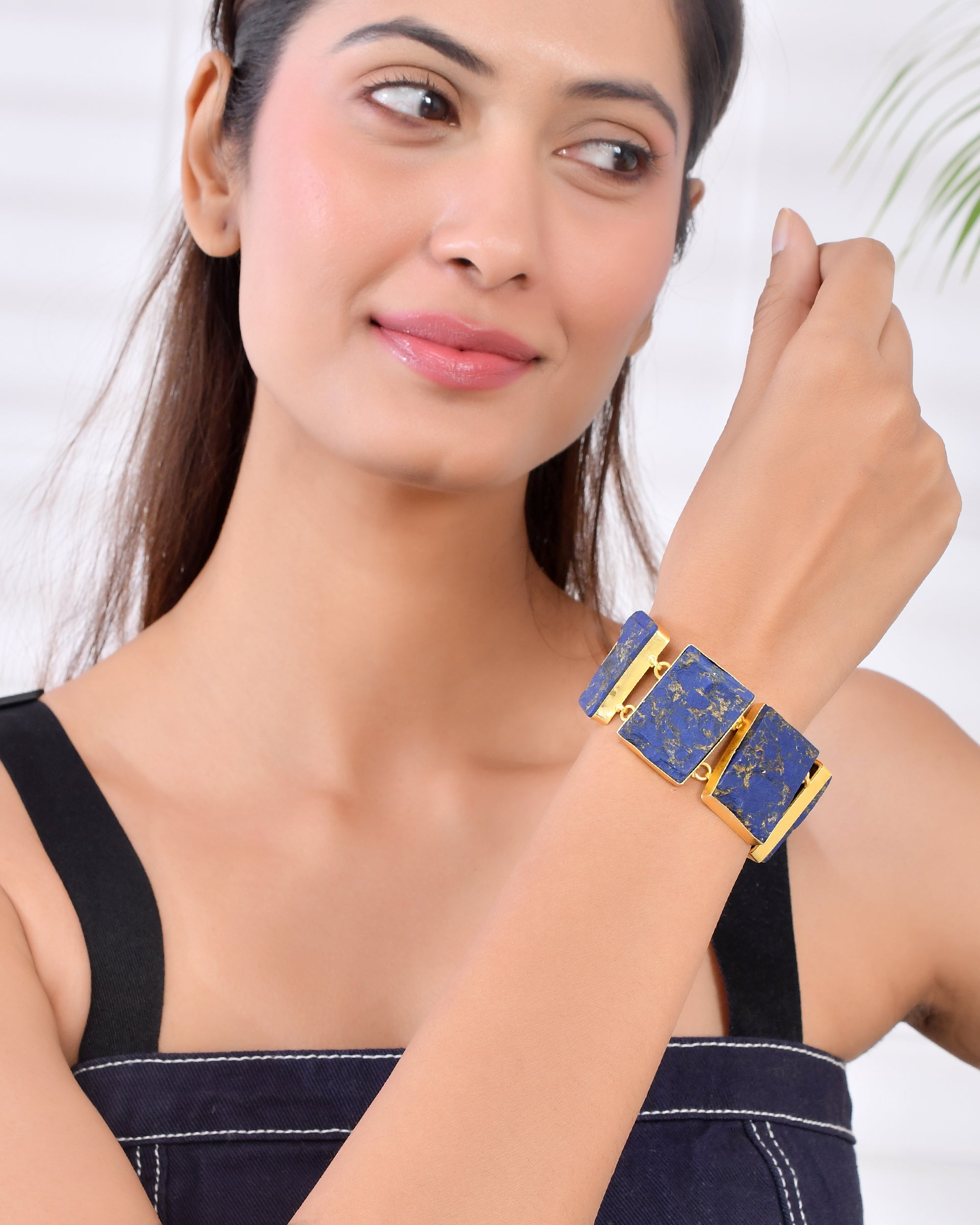 ELECTRIC BLUE BRACELET