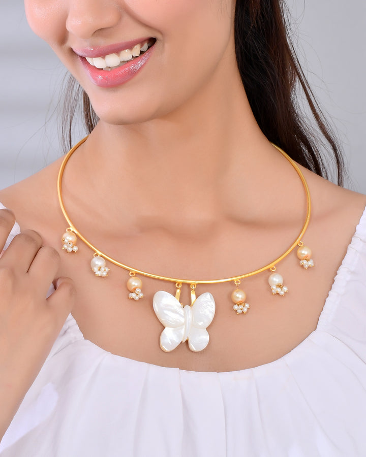 CLASSIC BUTTERFLY NECKLACE