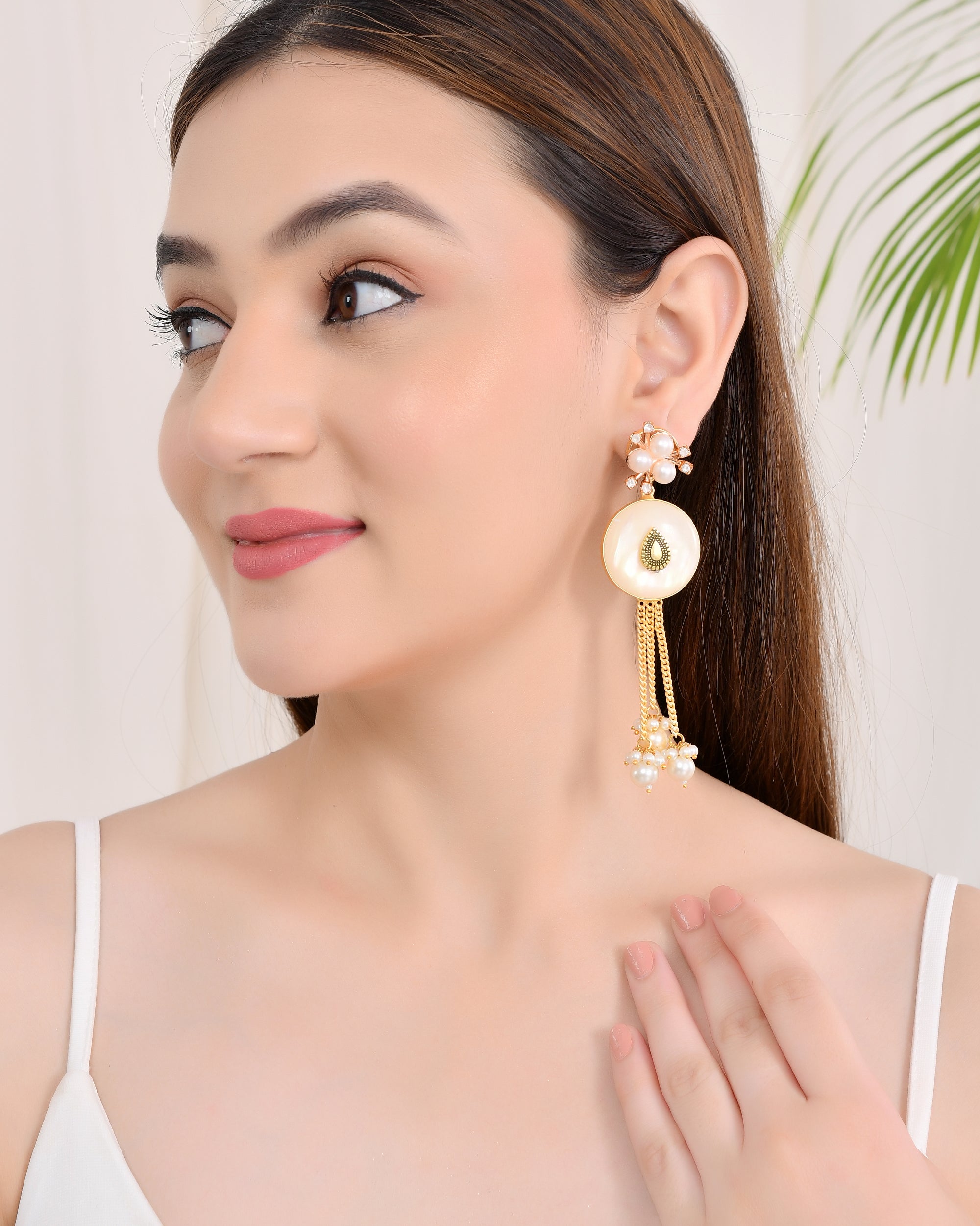 STATEMENT TASSEL EARING