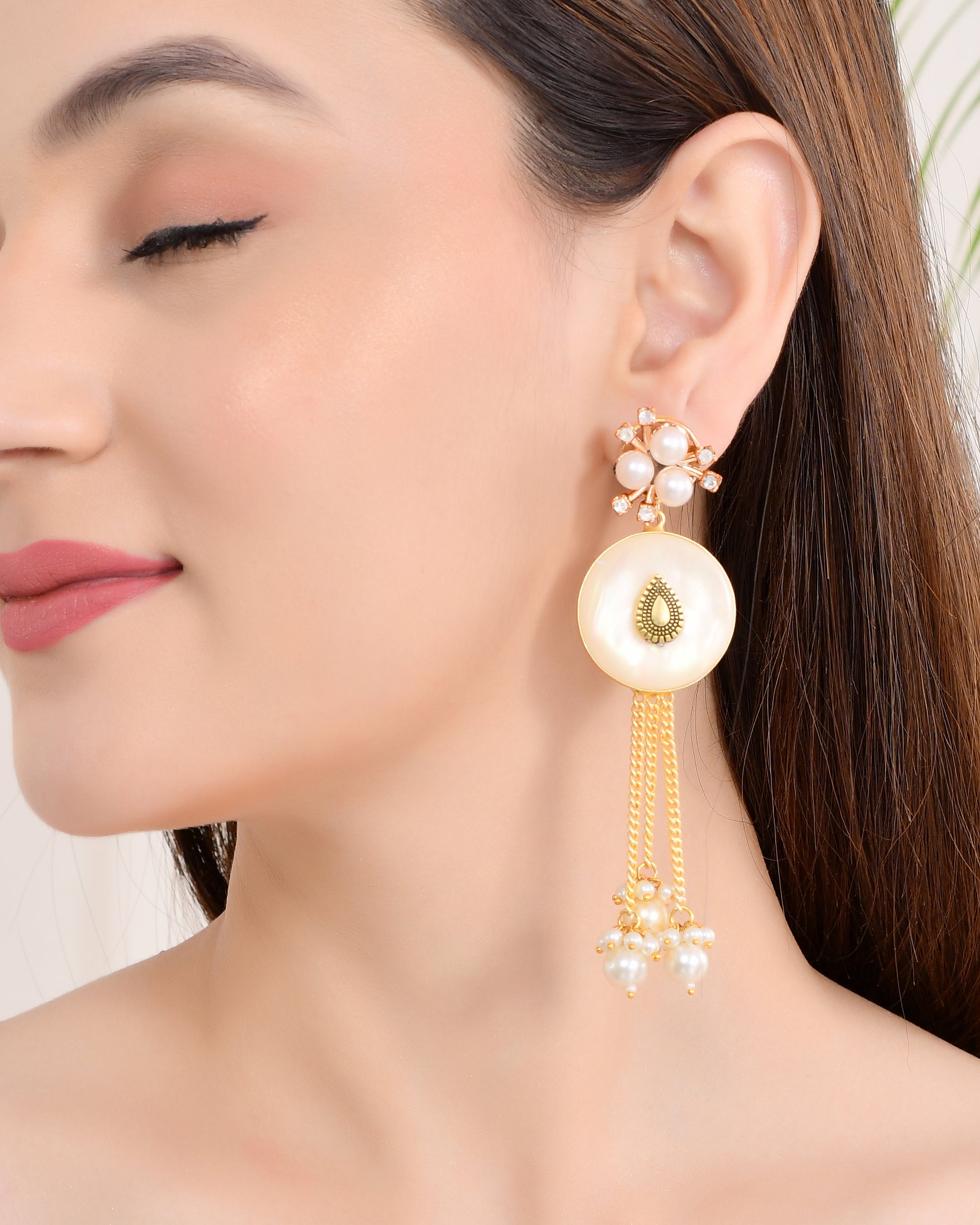 STATEMENT TASSEL EARING