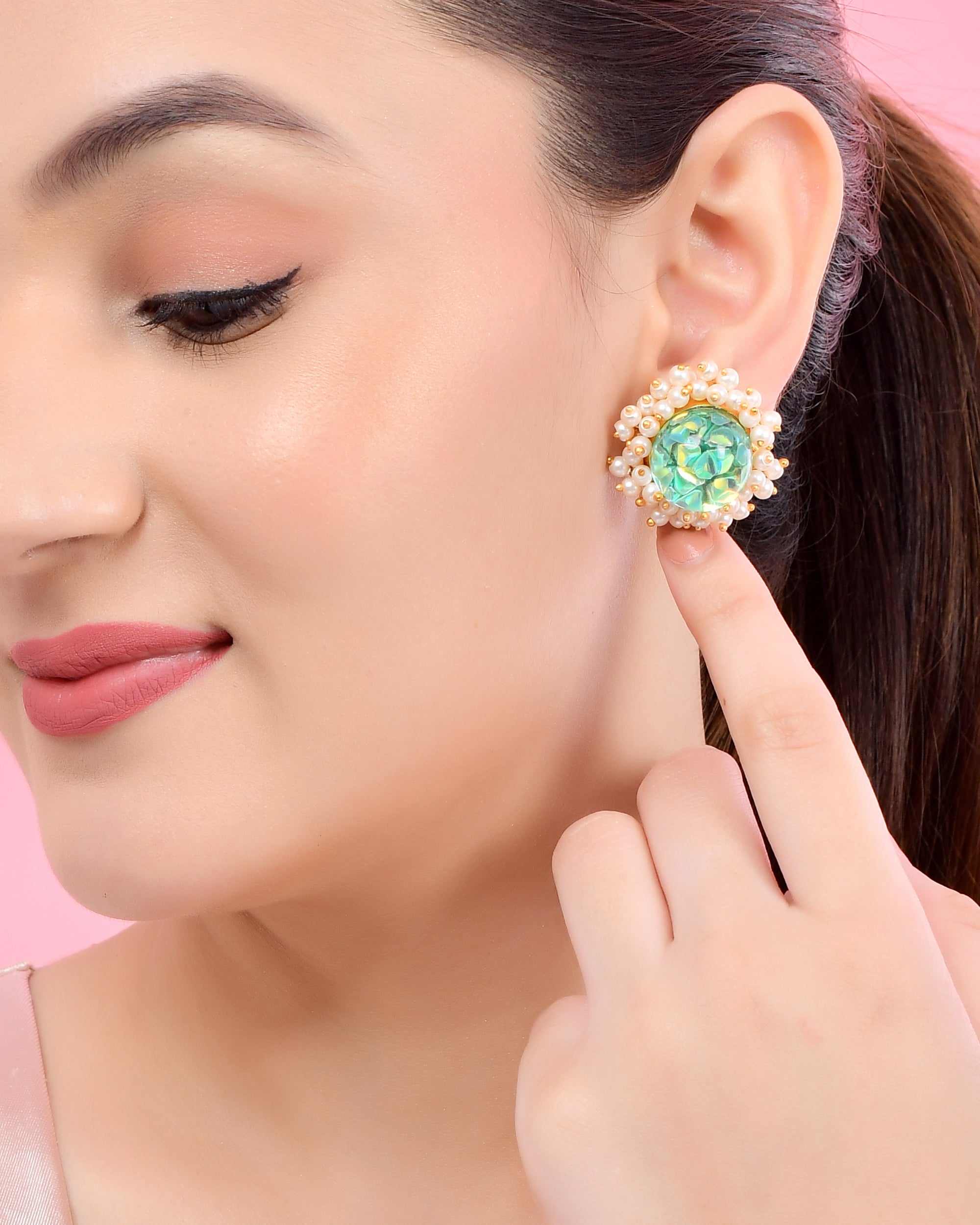 GREEN ROCK CRYSTAL STUDS